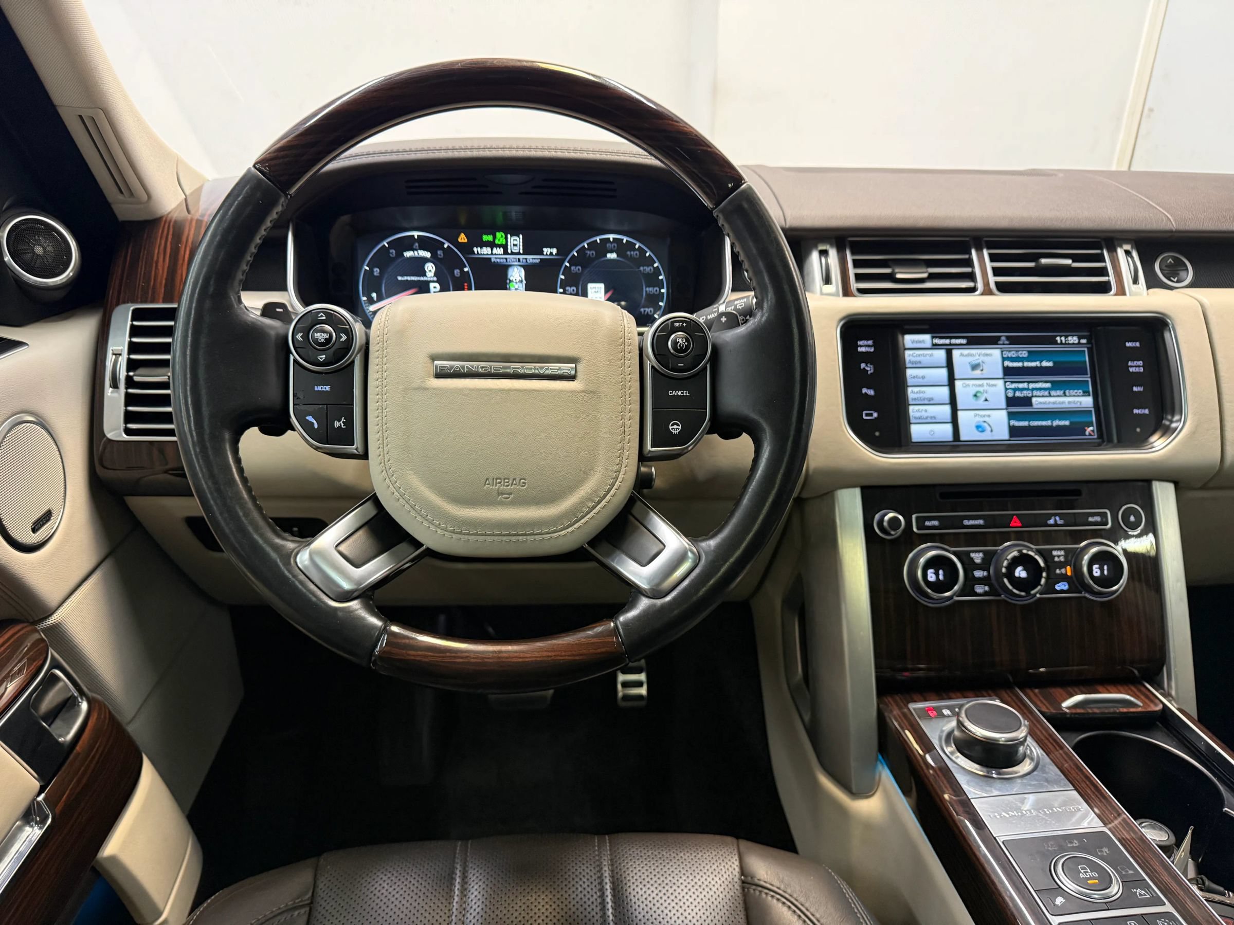 Used 2015 Land Rover Range Rover Long Wheelbase Supercharged AWD/4WD image 16
