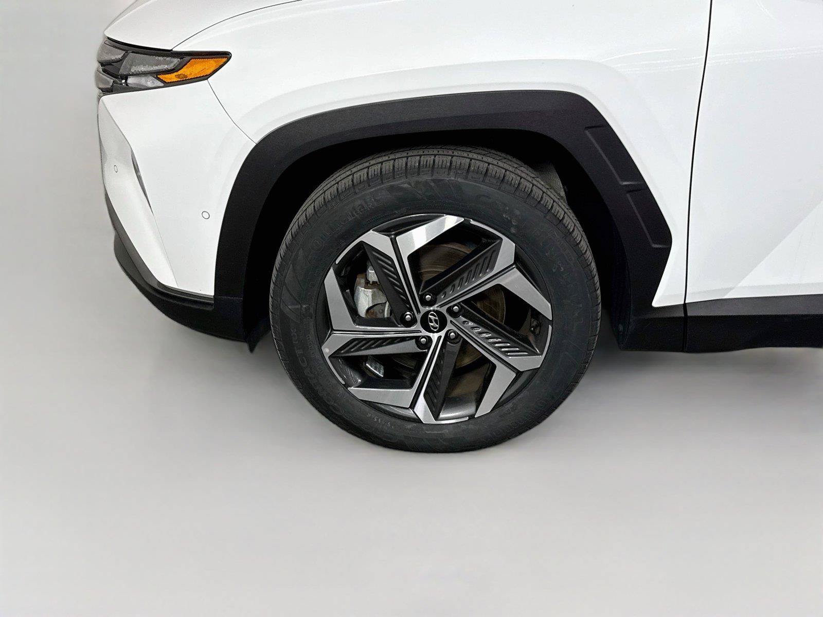 Used 2024 Hyundai Tucson Limited AWD/4WD image 24