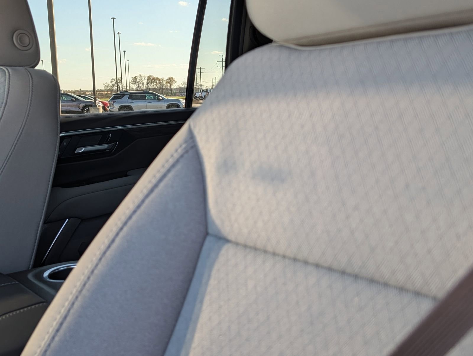 New 2026 Chevrolet Suburban LS image 20