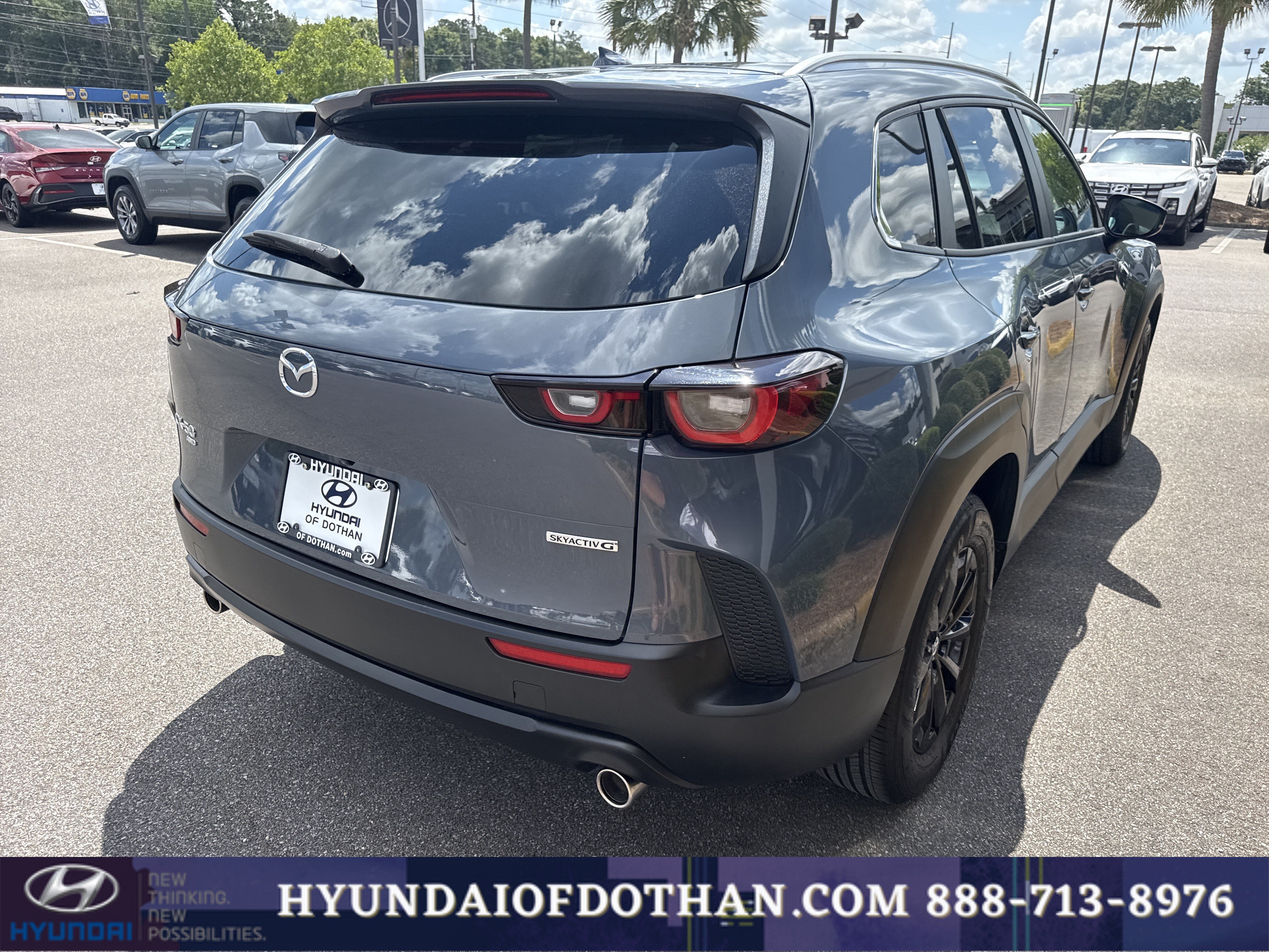 Used 2024 MAZDA CX-50 AWD 2.5 S w/ Premium Package image 4