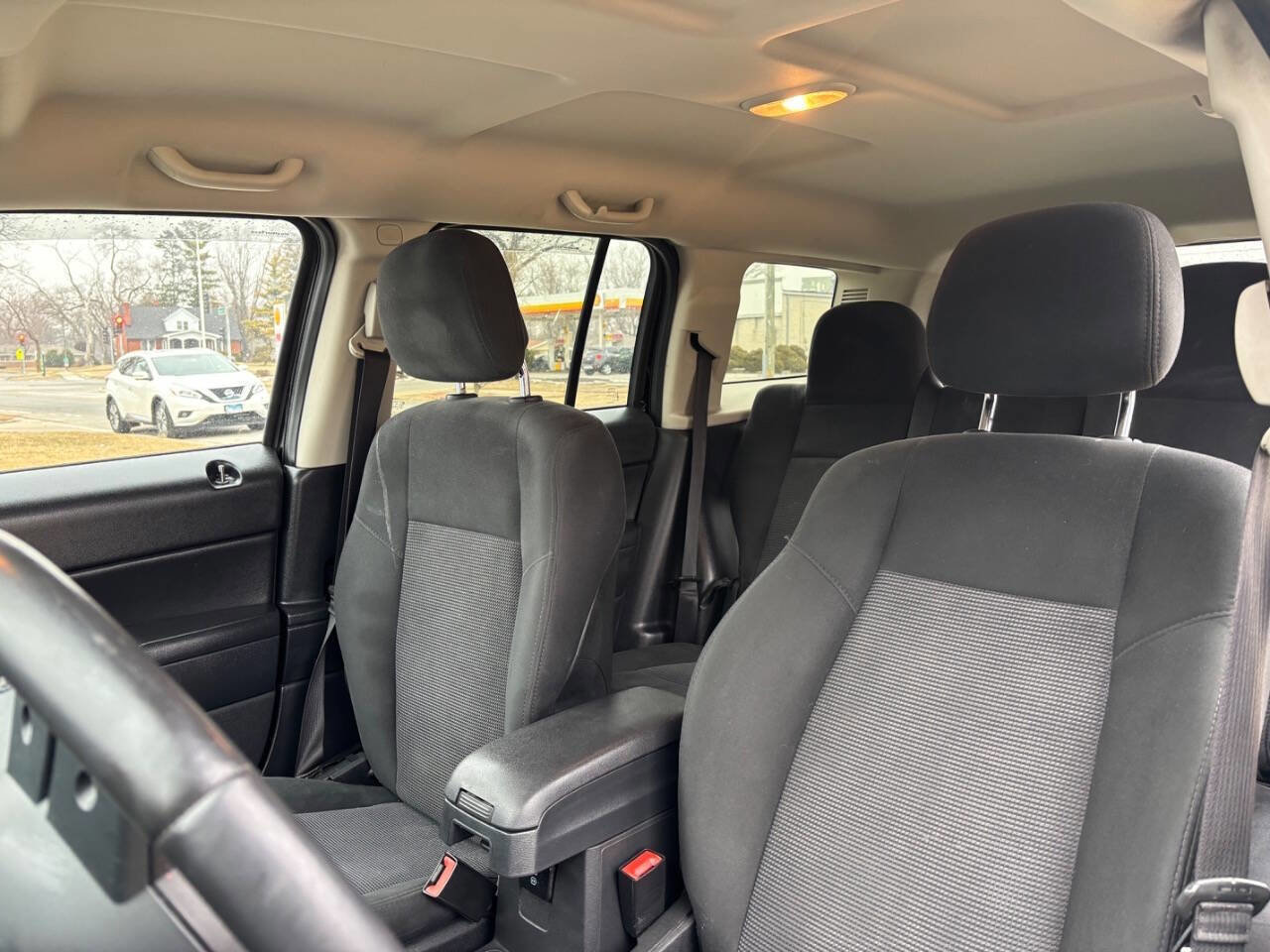 Used 2013 Jeep Patriot Latitude w/ Altitude Pkg image 10