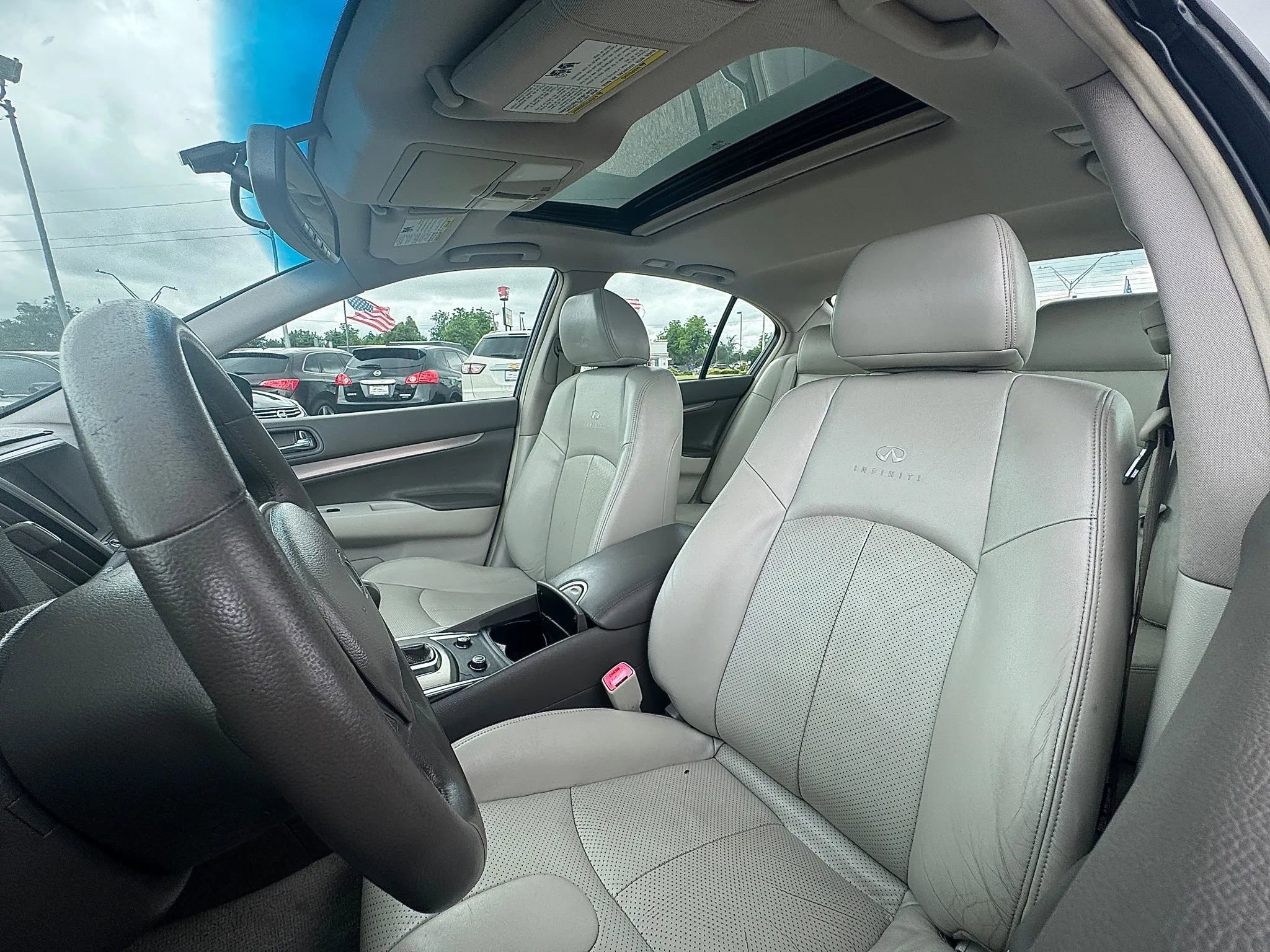 Used 2011 INFINITI G25 Journey w/ Moonroof Pkg image 21