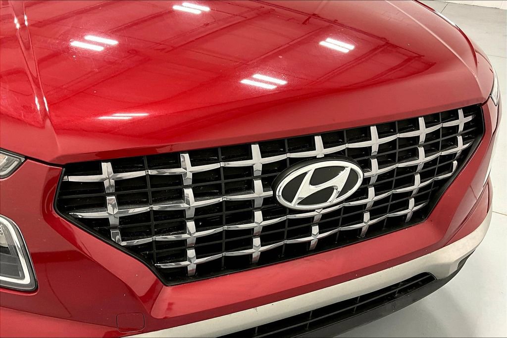 Used 2022 Hyundai Venue SEL w/ Cargo Package image 35