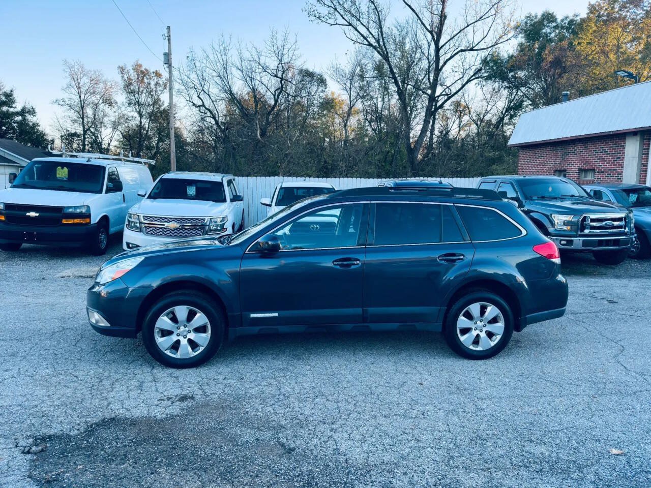 Used 2012 Subaru Outback 2.5i Premium AWD/4WD image 5