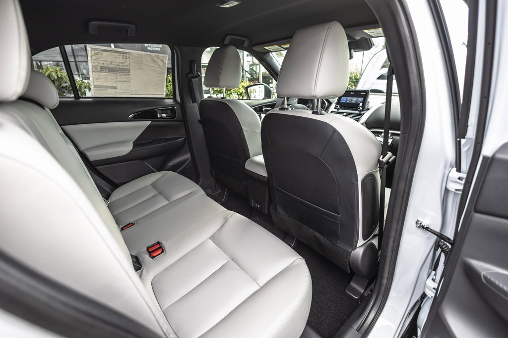 New 2026 Mitsubishi Eclipse Cross SEL image 29