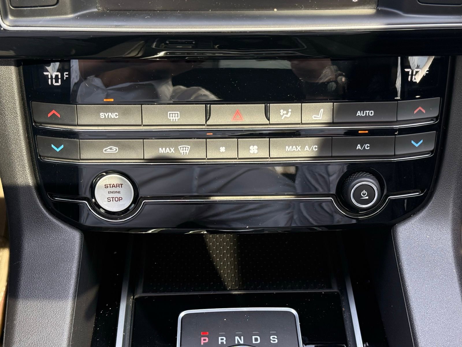 Used 2018 Jaguar F-PACE Prestige image 22