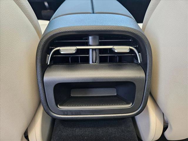 Used 2025 Mercedes-Benz E 450 4MATIC All-Terrain Wagon image 16