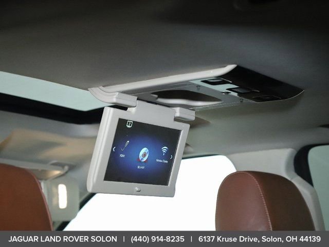 Used 2018 Cadillac Escalade Premium Luxury image 35