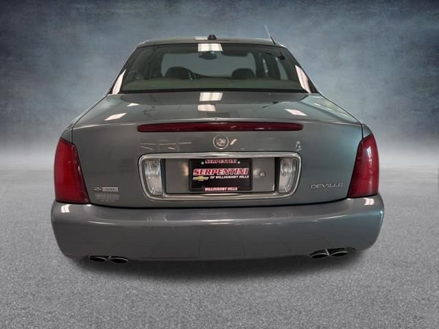 Used 2004 Cadillac De Ville w/ Equipment Group FWD image 8