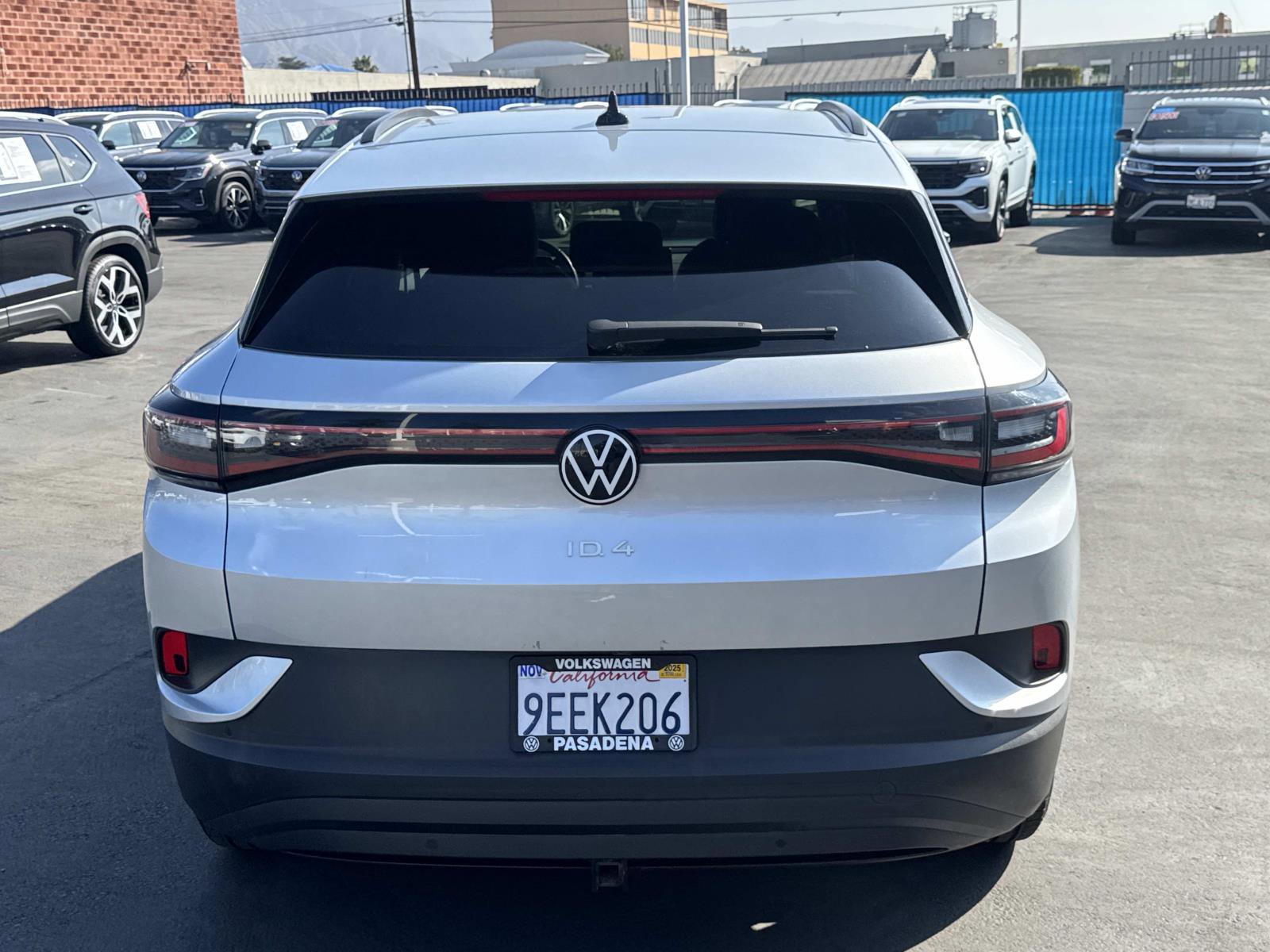 Used 2022 Volkswagen ID.4 Pro image 4