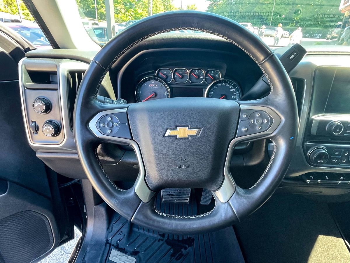 Used 2018 Chevrolet Silverado 1500 LT w/ All Star Edition AWD/4WD image 12