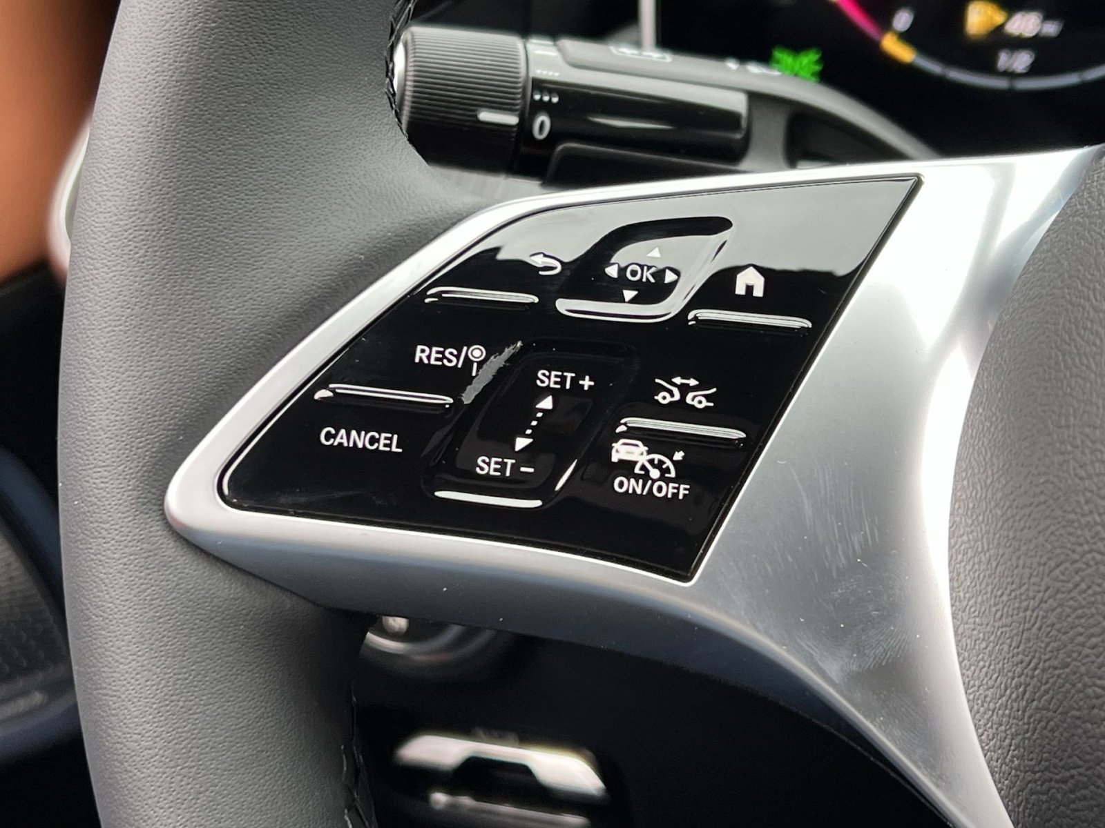 New 2026 Mercedes-Benz C 300 4MATIC Sedan image 30