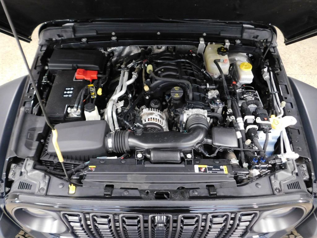Used 2024 Jeep Wrangler Unlimited Rubicon w/ Technology Group AWD/4WD image 14