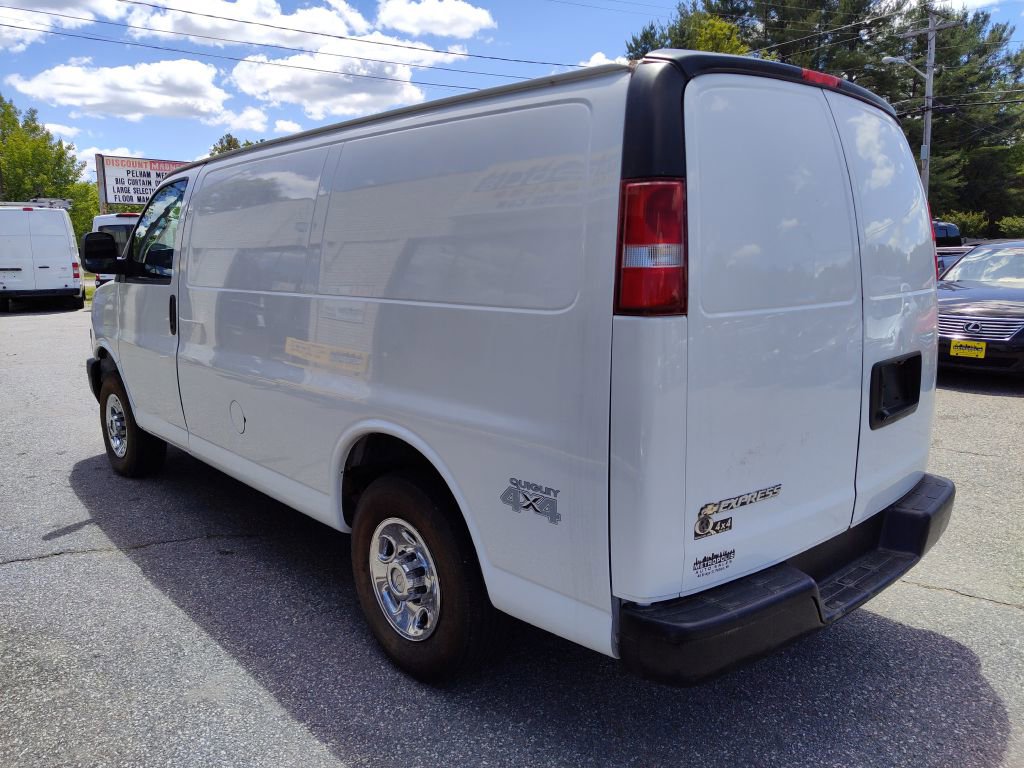 Used 2018 Chevrolet Express 2500 w/ Driver Convenience Package image 7