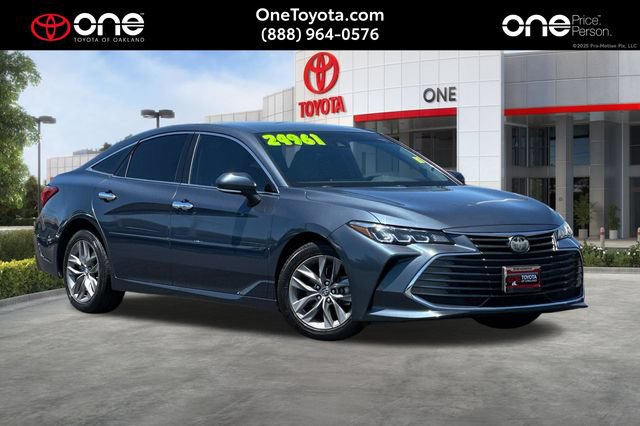 Used 2019 Toyota Avalon XLE w/ Carpet Mat Package