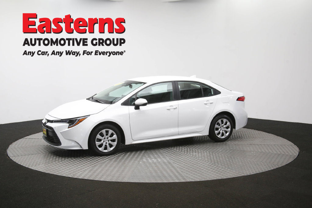 Used 2025 Toyota Corolla LE FWD image 55