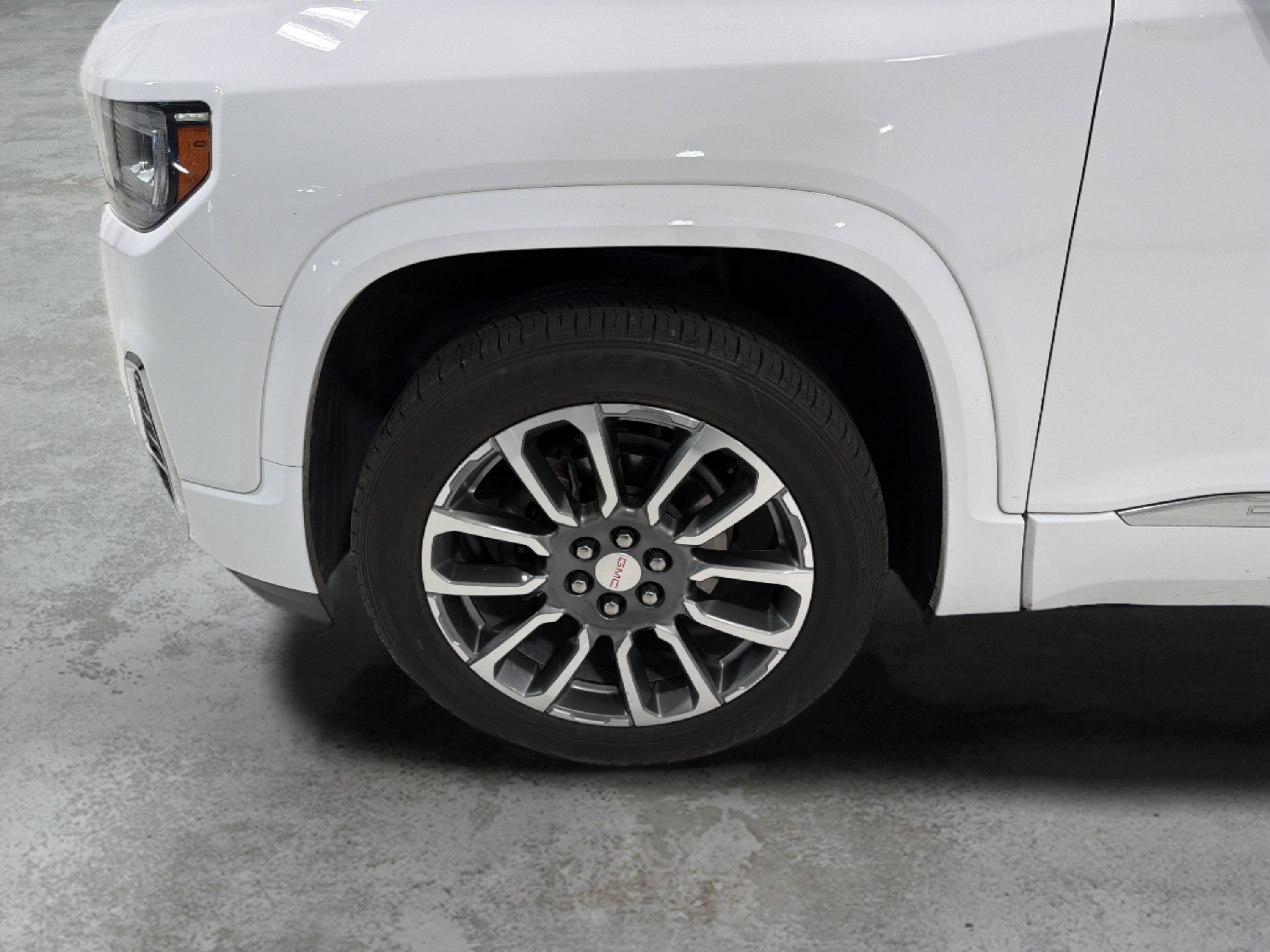 Used 2021 GMC Acadia Denali w/ Denali Technology Package FWD image 20