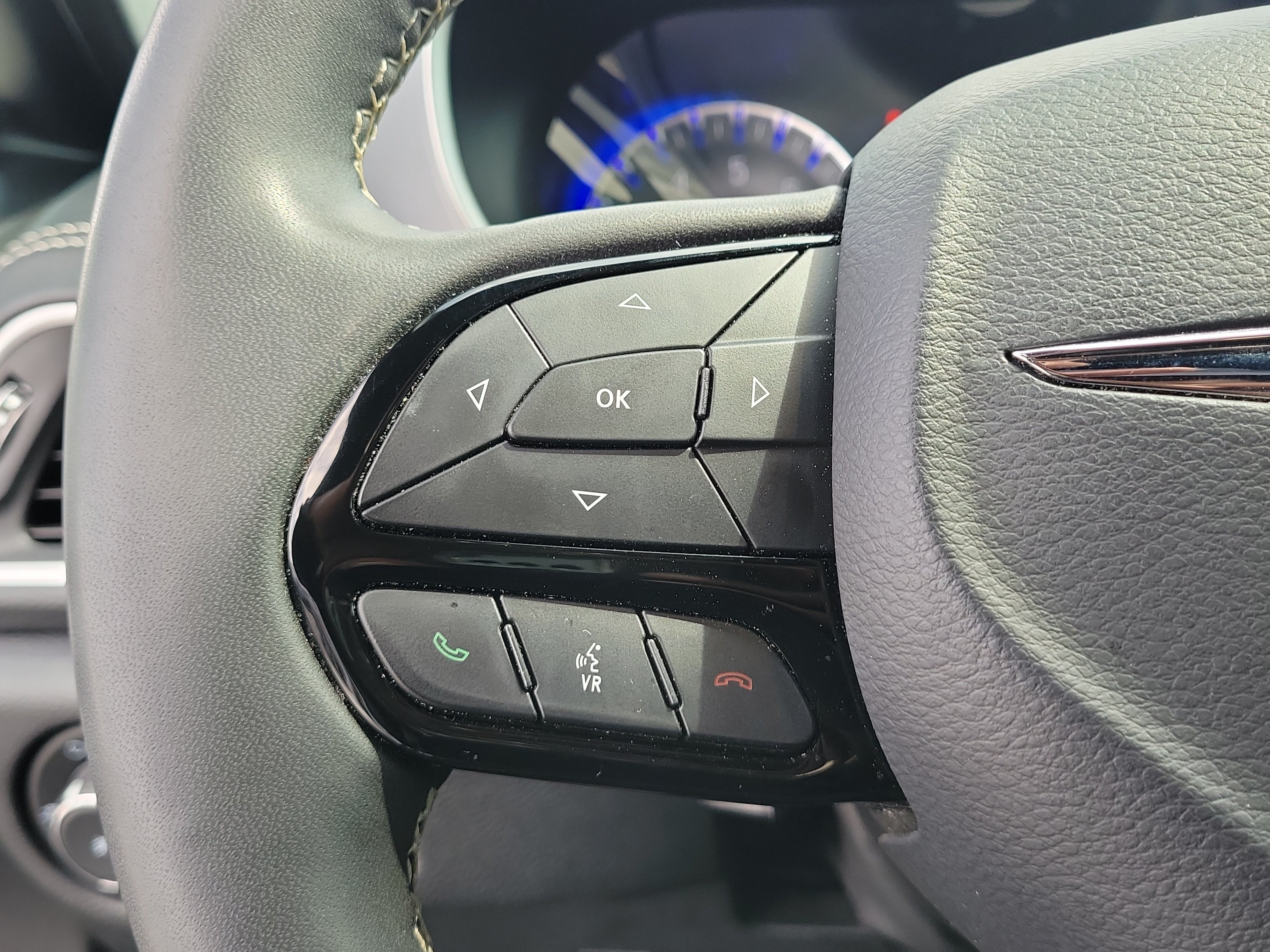 Certified 2023 Chrysler Pacifica Touring-L w/ S Appearance Package FWD image 19