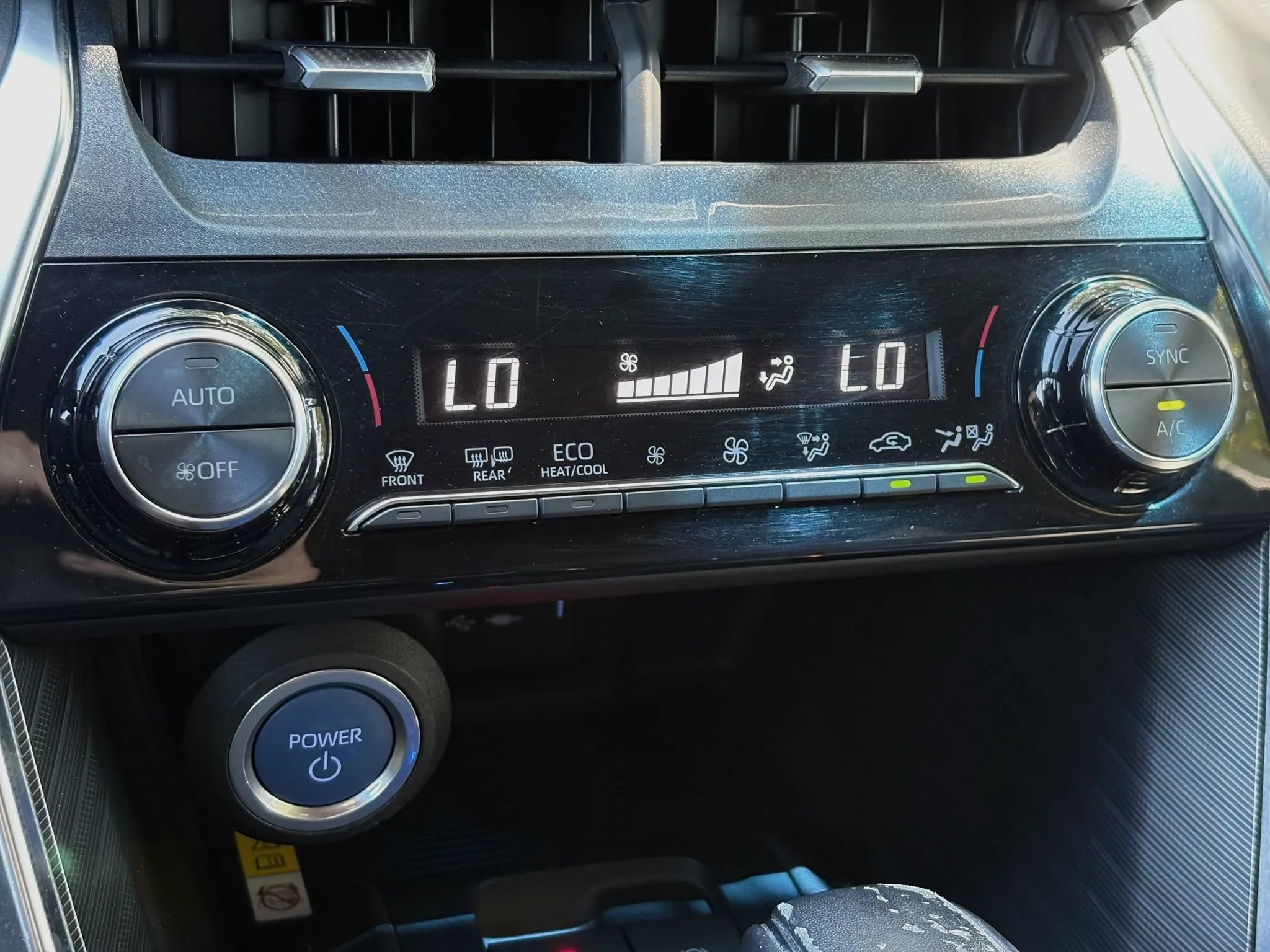 Used 2021 Toyota Venza XLE AWD/4WD image 21