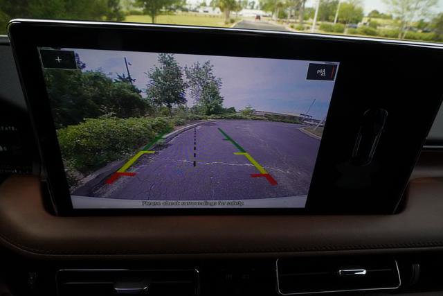 Used 2023 Lincoln Nautilus Reserve image 21