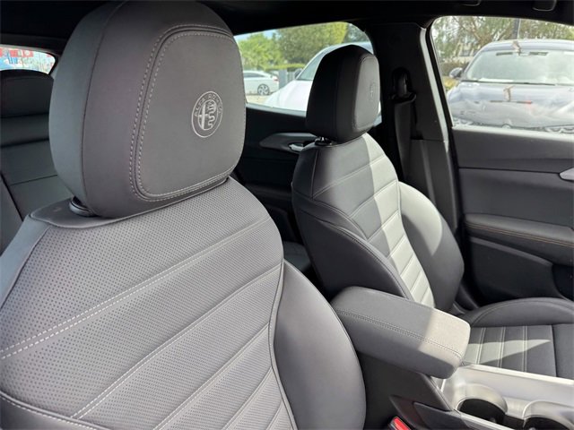 New 2025 Alfa Romeo Tonale w/ Premium Package image 10