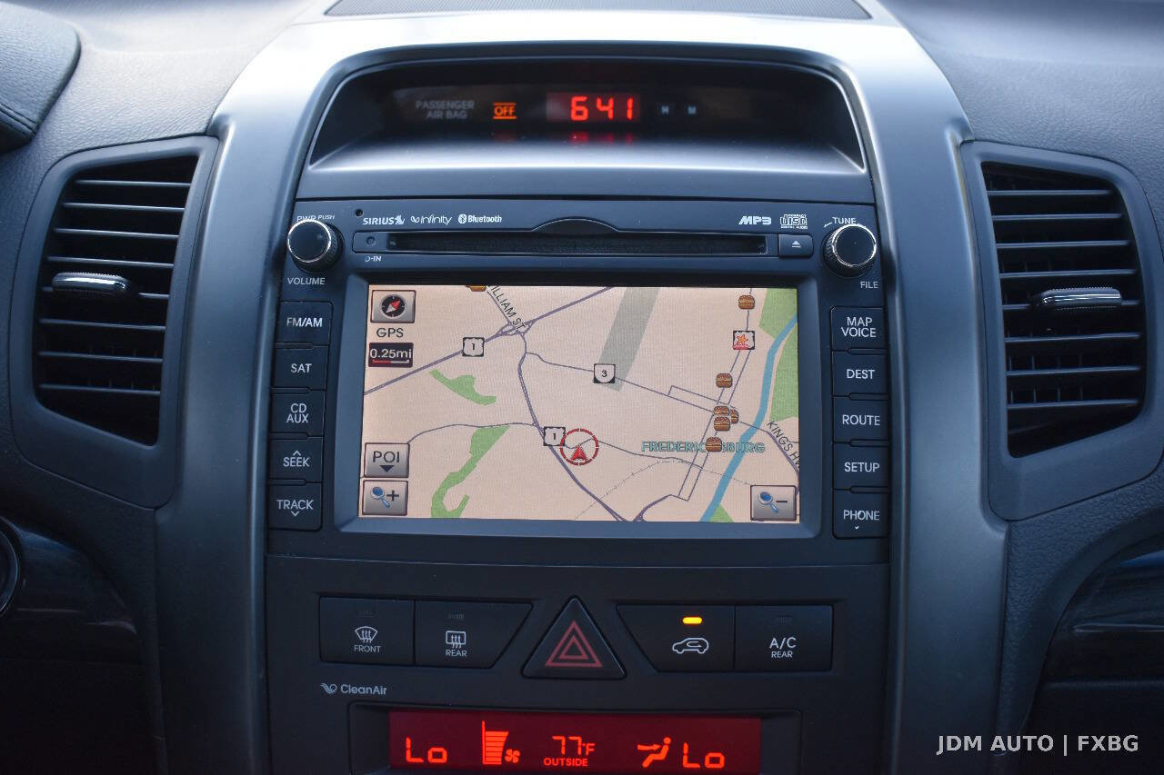 Used 2012 Kia Sorento SX w/ SX Premium Pkg AWD/4WD image 27