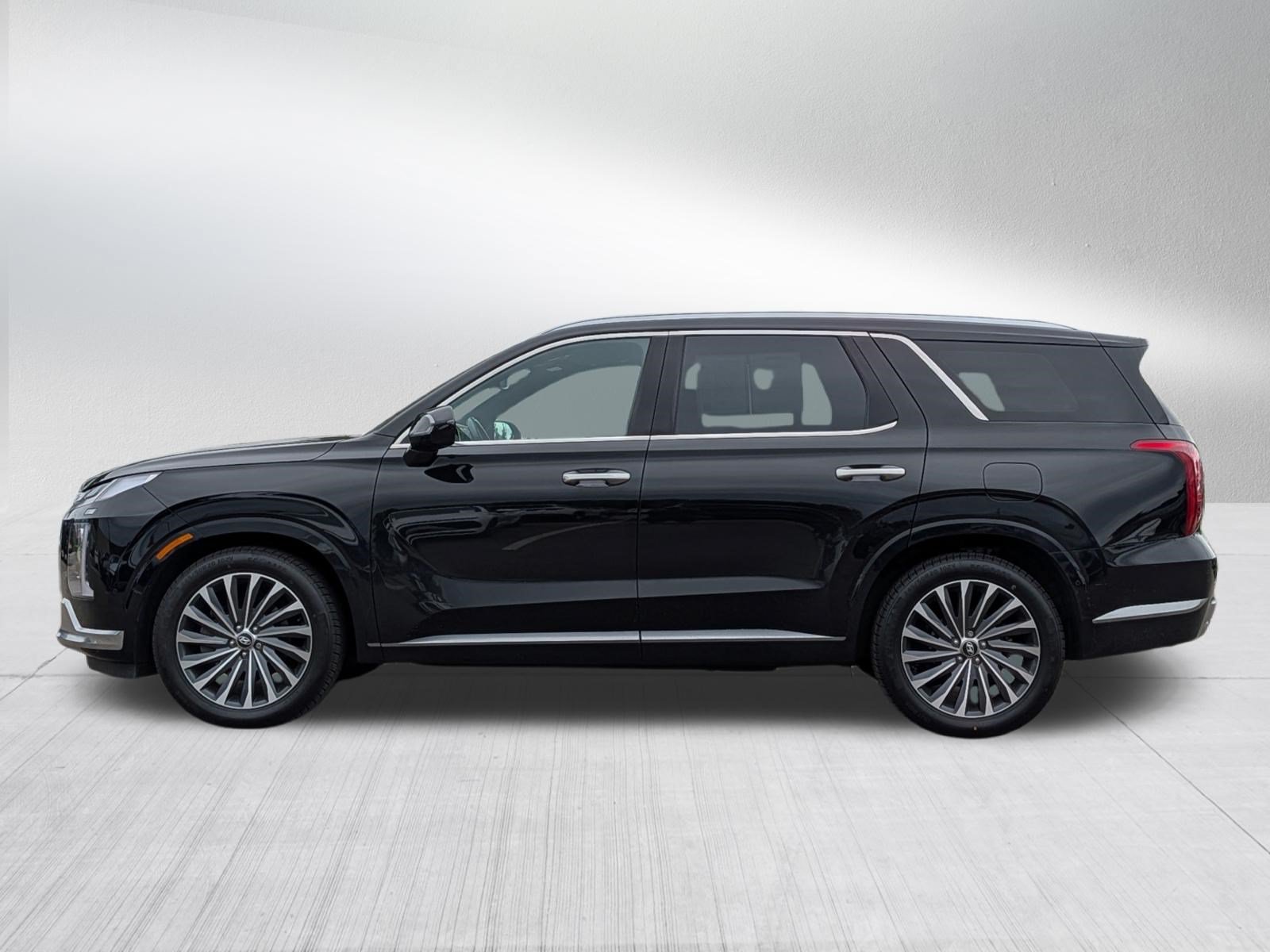 Certified 2024 Hyundai Palisade Calligraphy AWD/4WD image 4