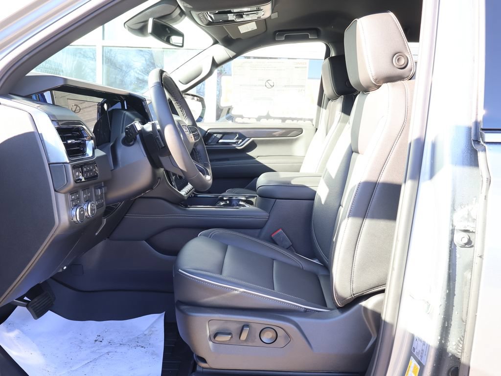 New 2026 GMC Yukon XL Elevation w/ LPO, Elevation Black Package AWD/4WD image 14