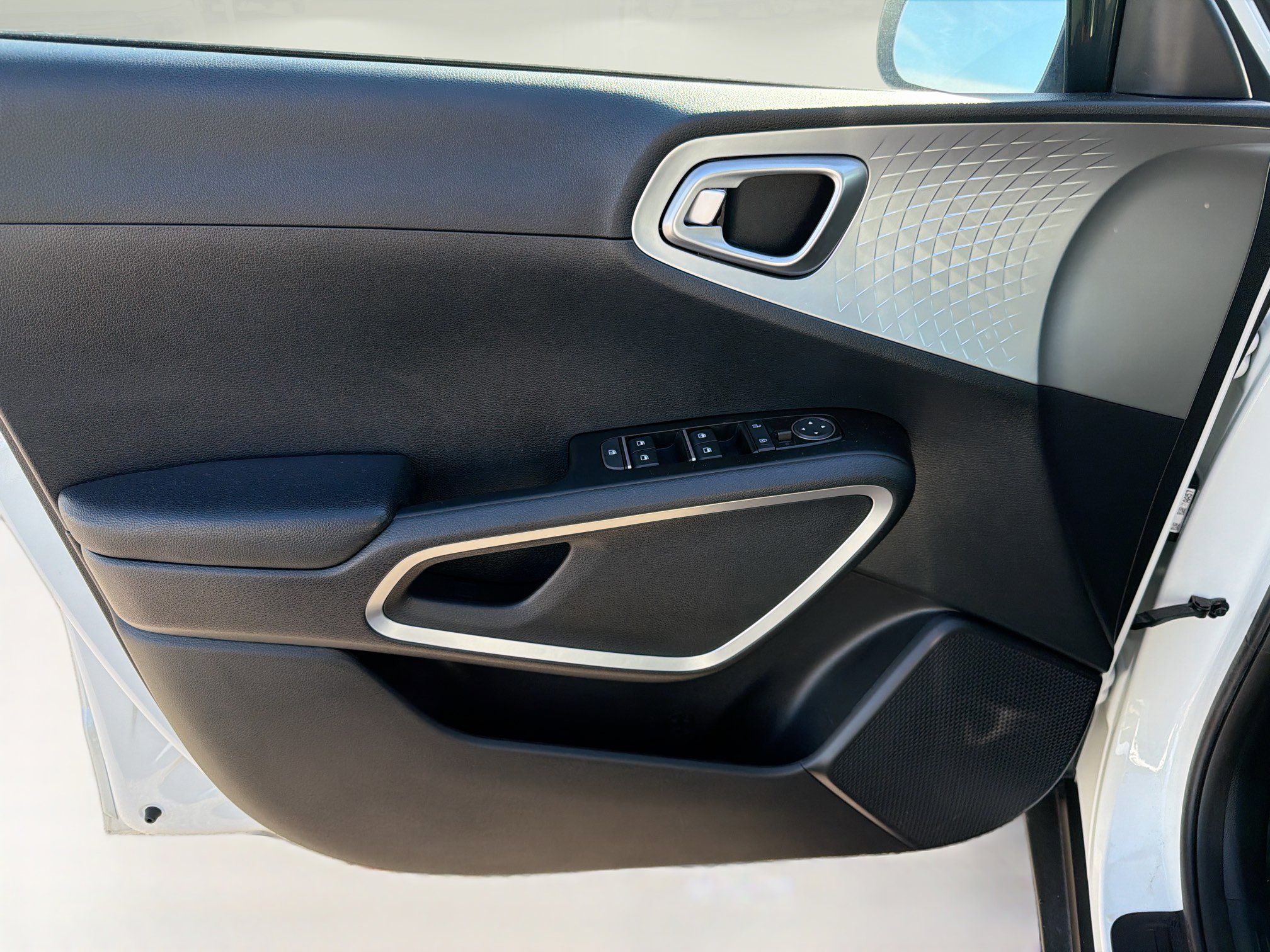 Used 2021 Kia Soul LX image 21