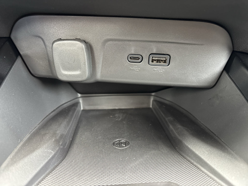 New 2026 Chevrolet Trax ACTIV w/ Sunroof Package FWD image 23