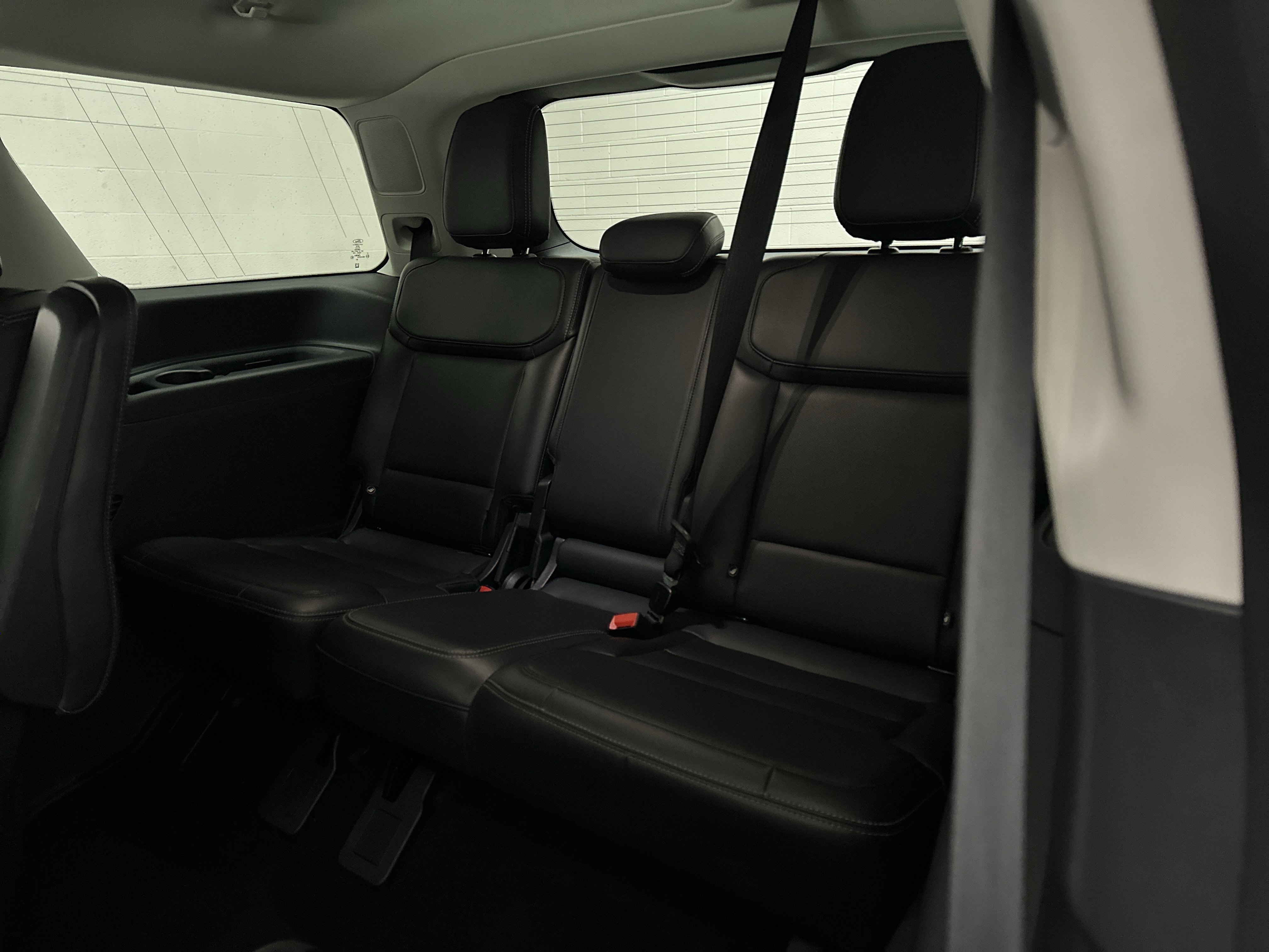 Used 2025 Ford Expedition Platinum image 27