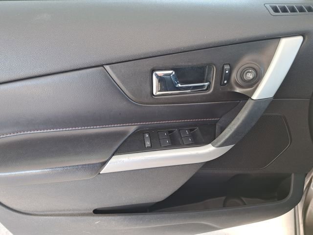 Used 2013 Ford Edge SEL image 26