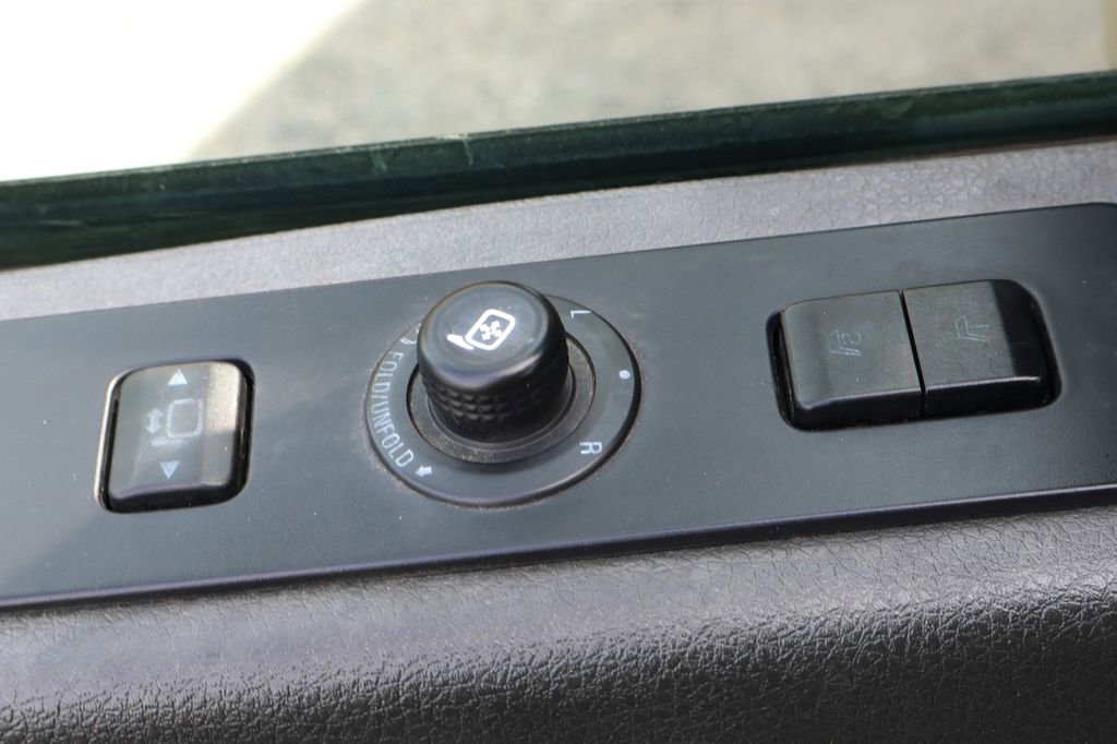 Used 2011 Ford F250 Lariat w/ Lariat Interior Pkg AWD/4WD image 20