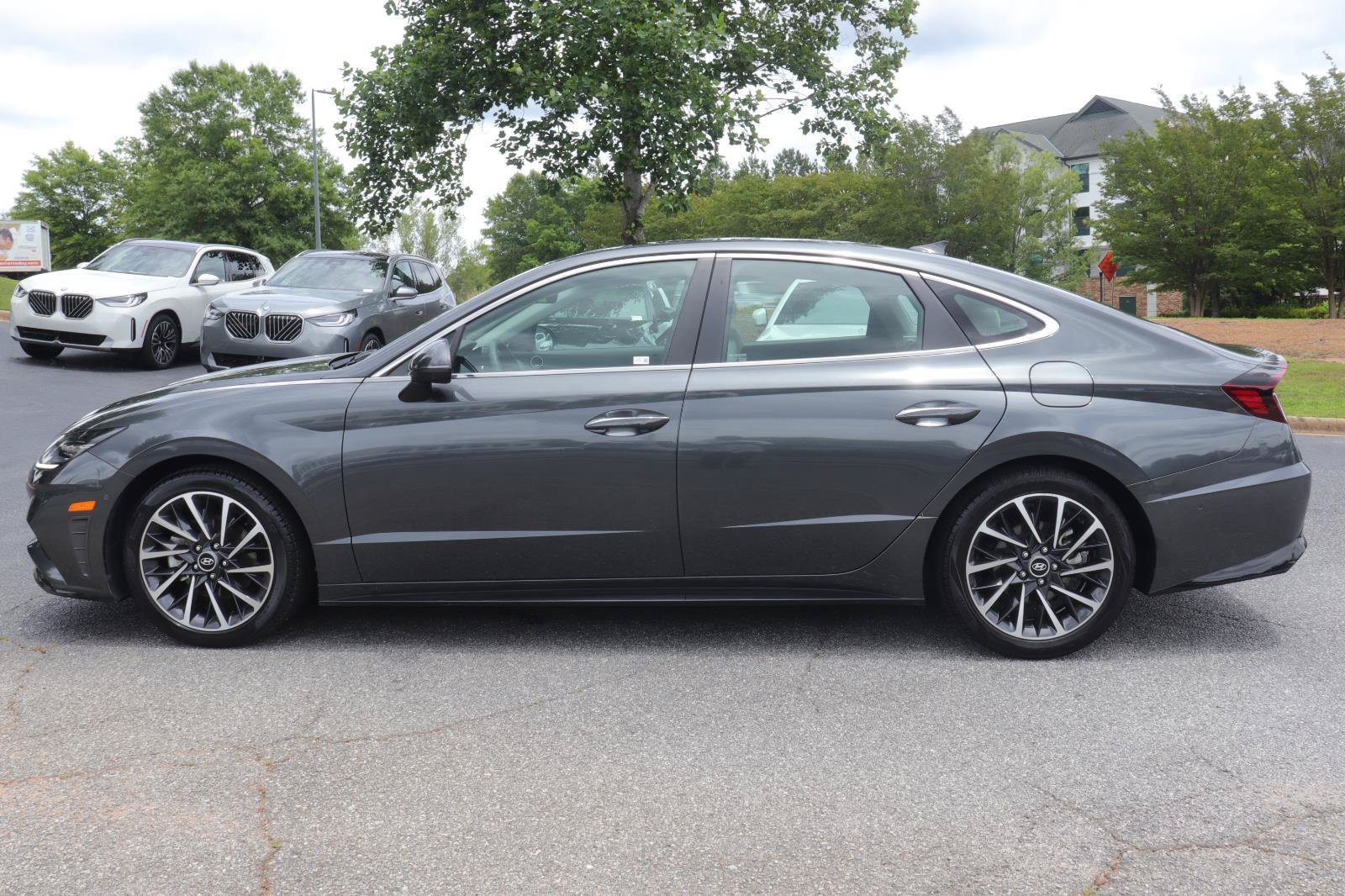 Used 2023 Hyundai Sonata Limited FWD image 4