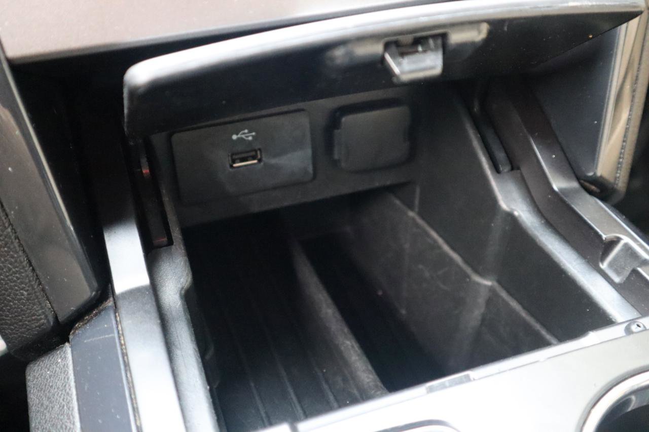 Used 2017 Ford Explorer XLT image 71