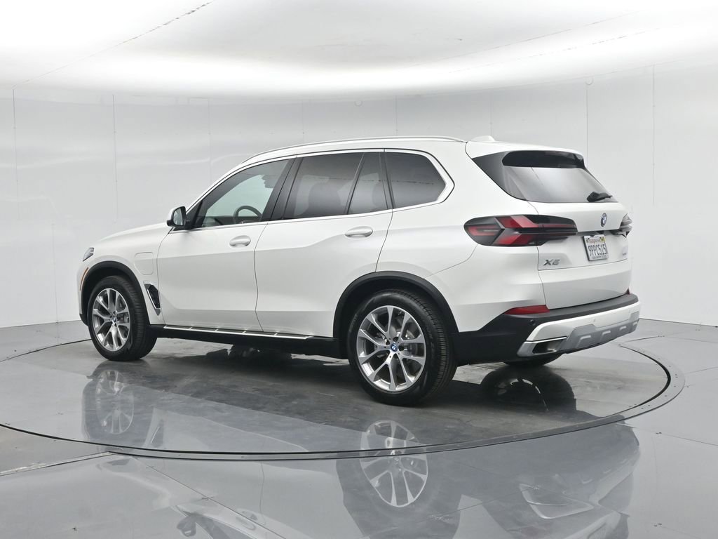Used 2025 BMW X5 xDrive50e AWD/4WD image 7