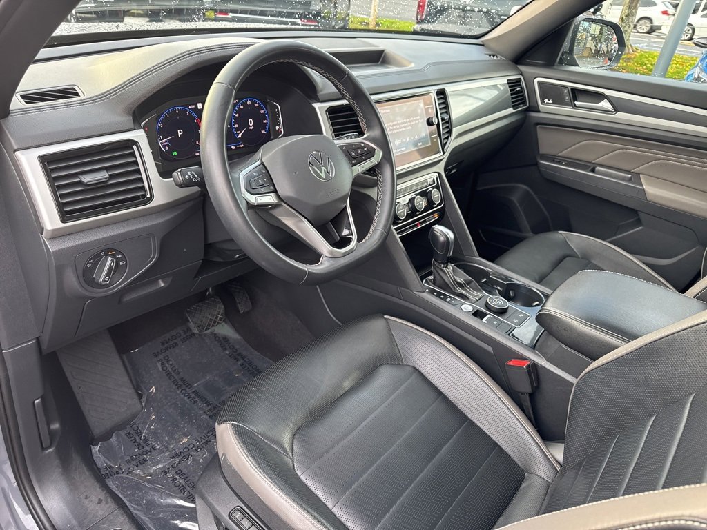 Used 2021 Volkswagen Atlas Cross Sport SEL Premium image 24
