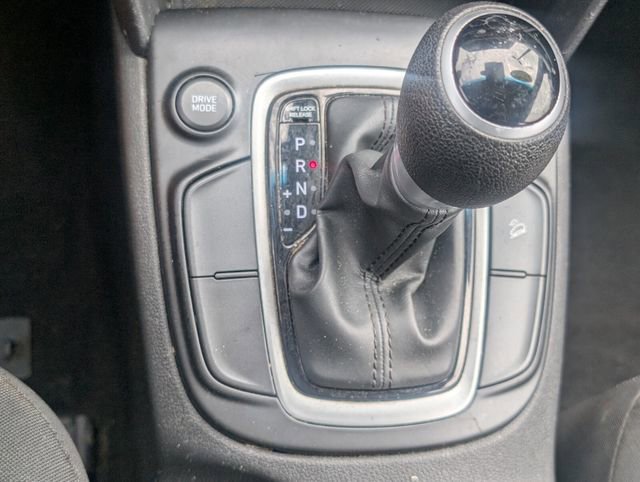 Used 2019 Hyundai Kona SE FWD image 25