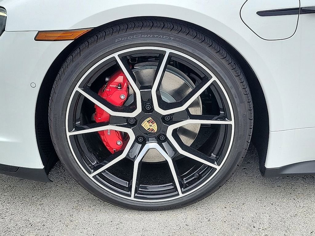 Used 2025 Porsche Taycan 4S image 8