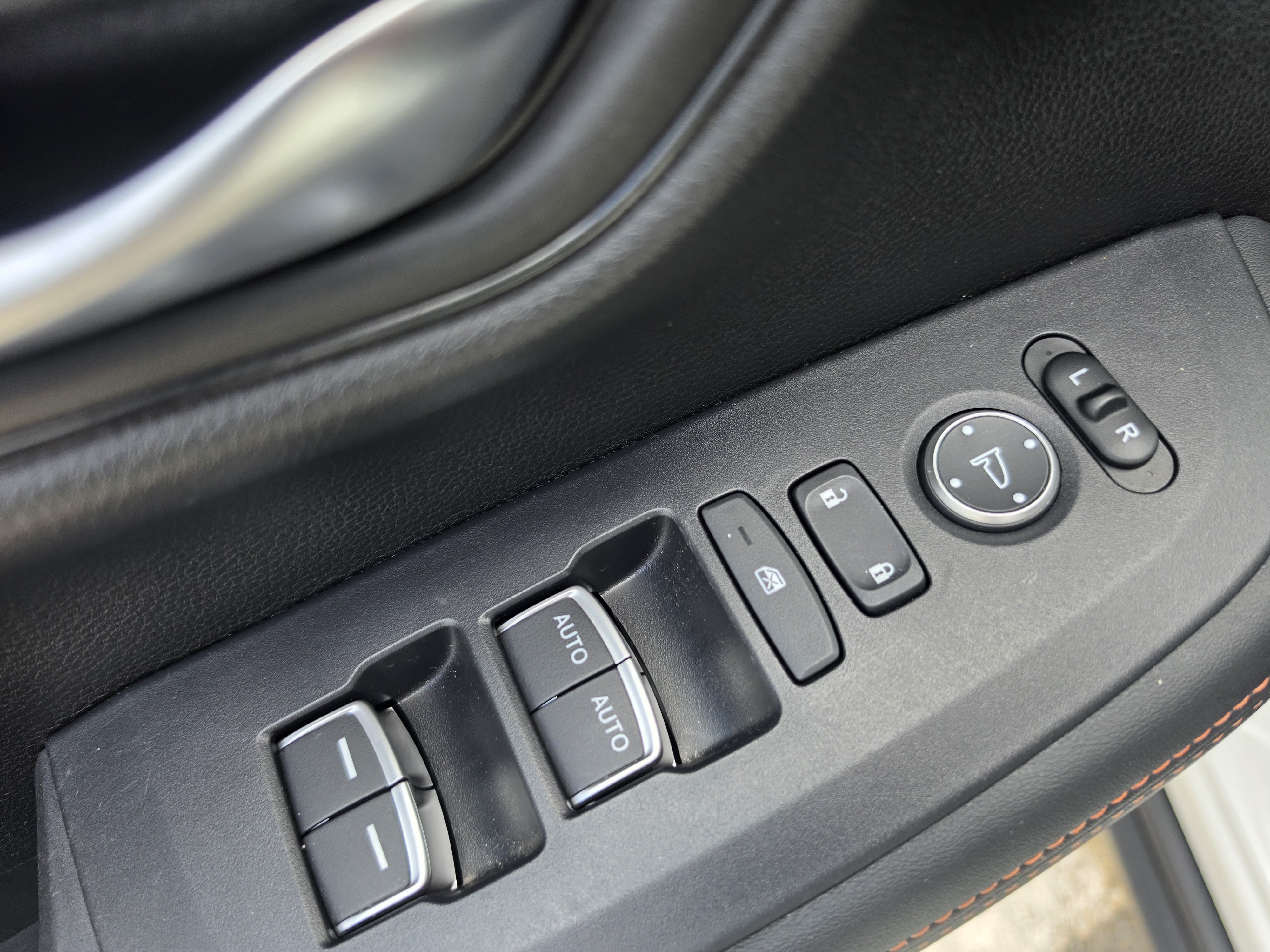 Used 2024 Honda HR-V Sport image 16