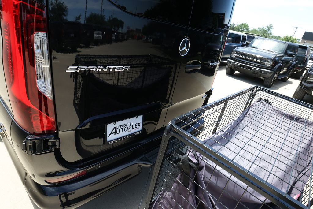 Used 2024 Mercedes-Benz Sprinter 3500 image 14