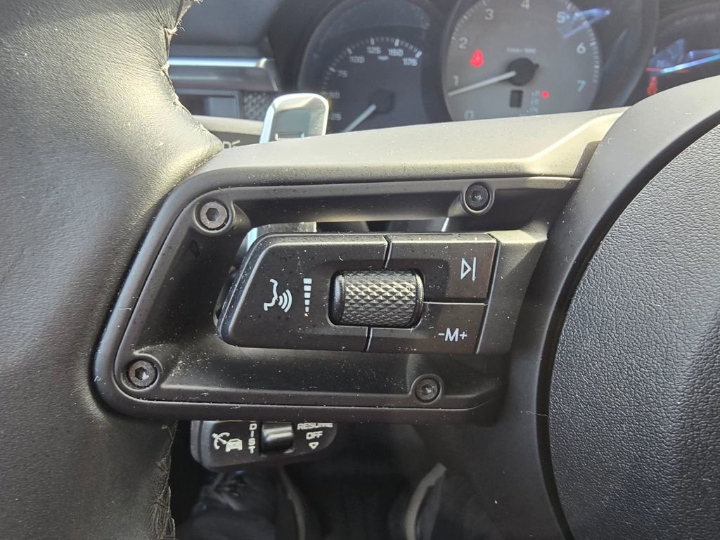 Used 2023 Porsche Macan S image 20