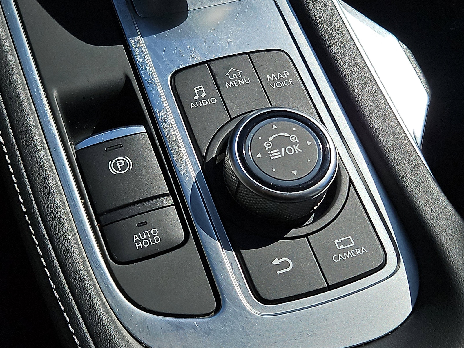 Used 2023 INFINITI QX60 Luxe w/ Performance Audio Package AWD/4WD image 25