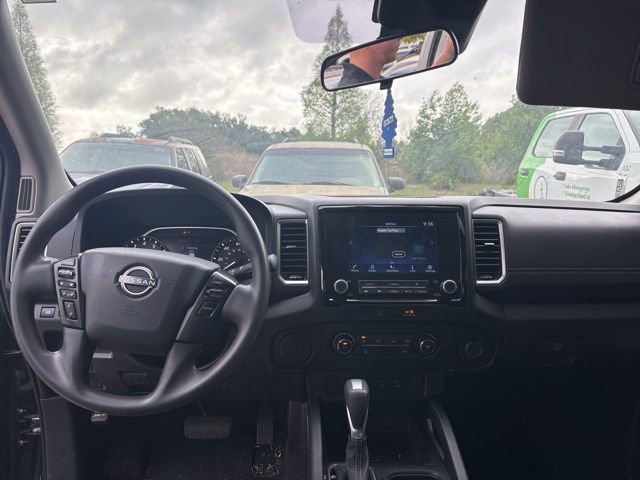 Used 2022 Nissan Frontier SV image 11