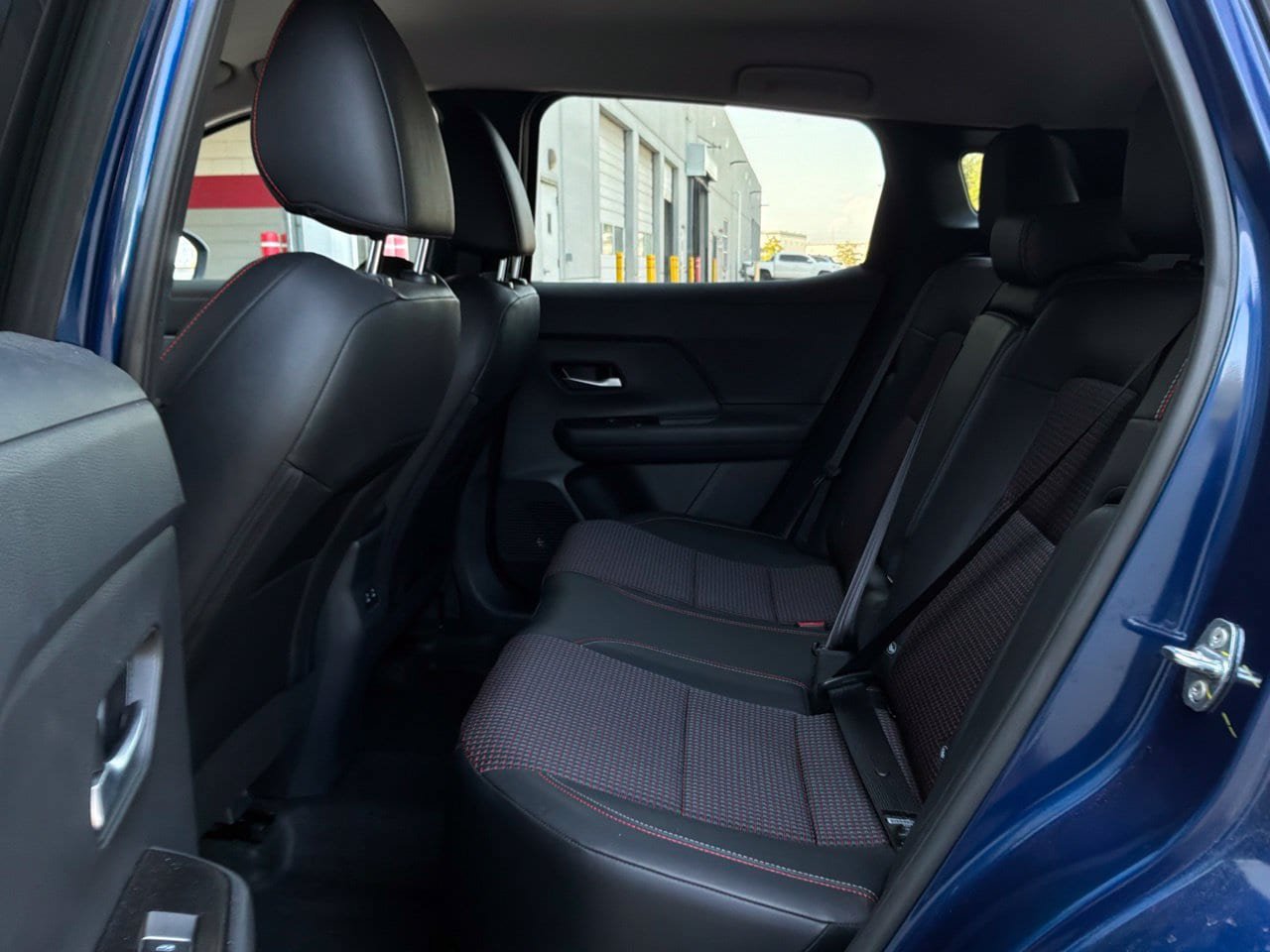 Used 2026 Nissan Kicks SR FWD image 11