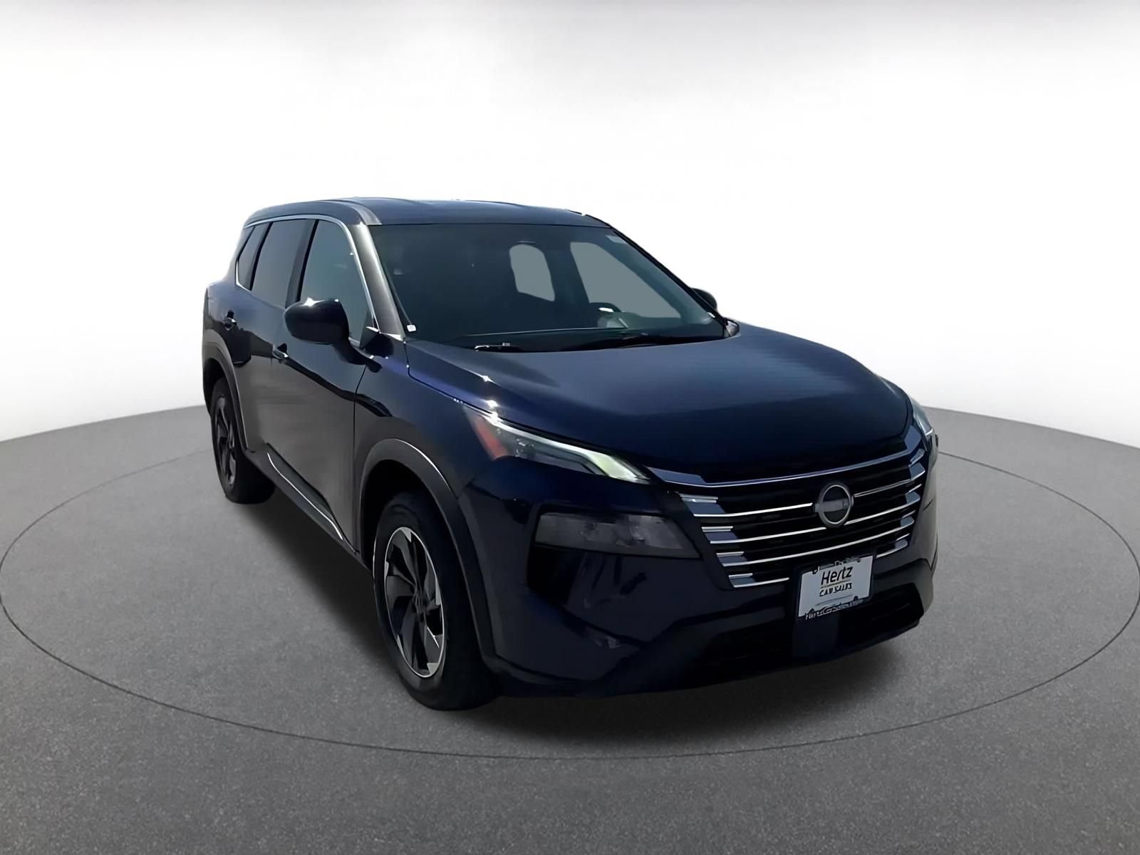 Used 2025 Nissan Rogue SV AWD/4WD image 3