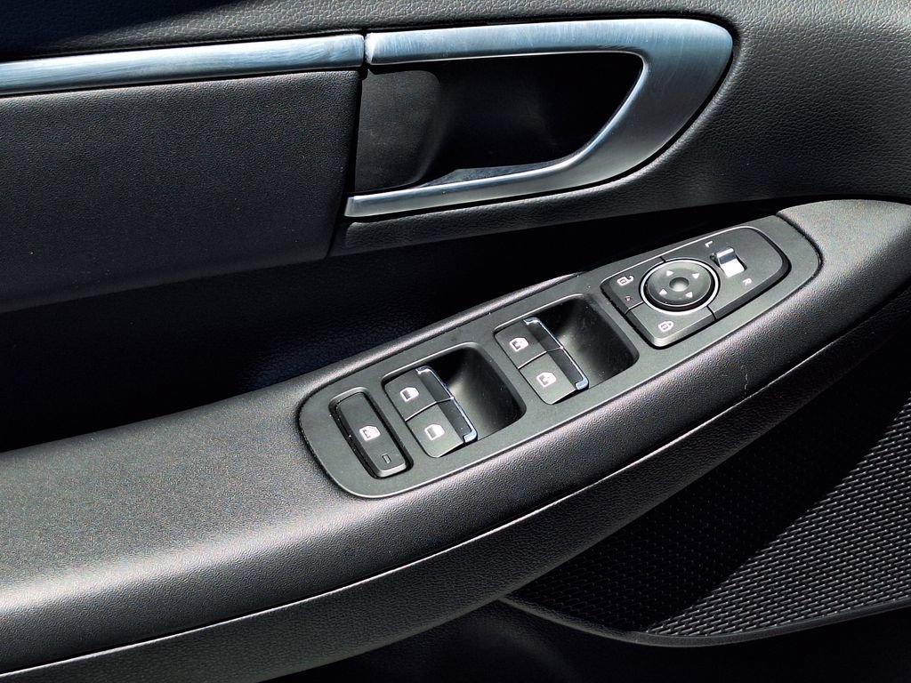 New 2025 Hyundai Sonata SEL FWD image 9