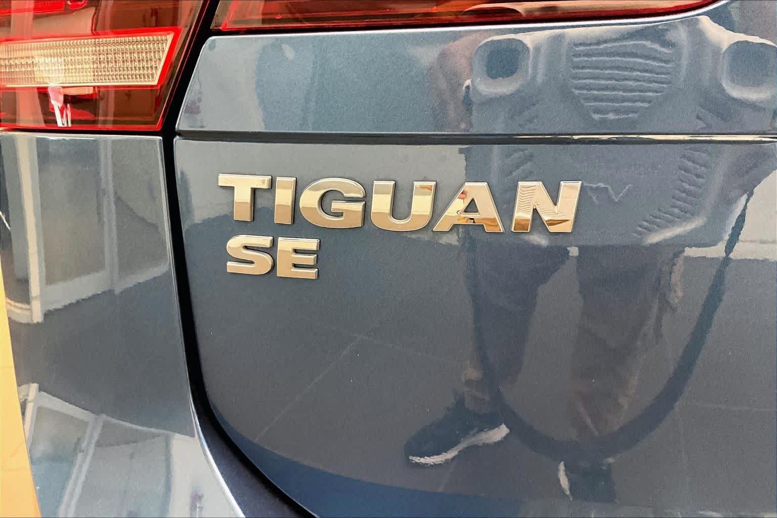 Used 2019 Volkswagen Tiguan SE w/ Panoramic Sunroof Package FWD image 32