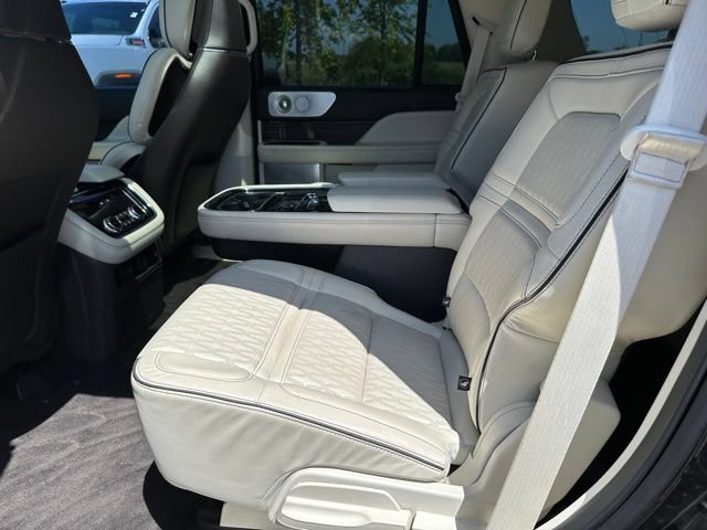 Used 2021 Lincoln Navigator Black Label AWD/4WD image 15