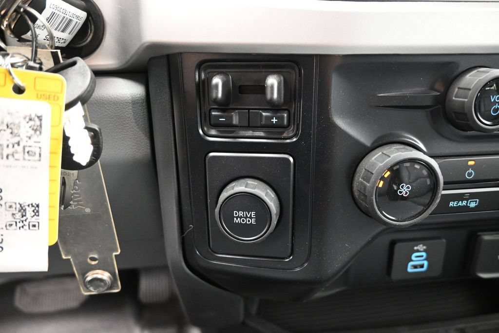 New 2026 Ford F350 XL w/ XL Chrome Package RWD image 15